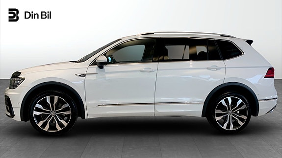 Volkswagen Tiguan Allspace 2 of 5