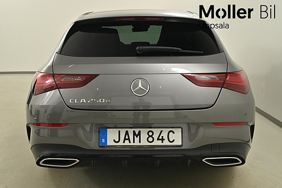Mercedes-Benz CLA250 e 7 of 10