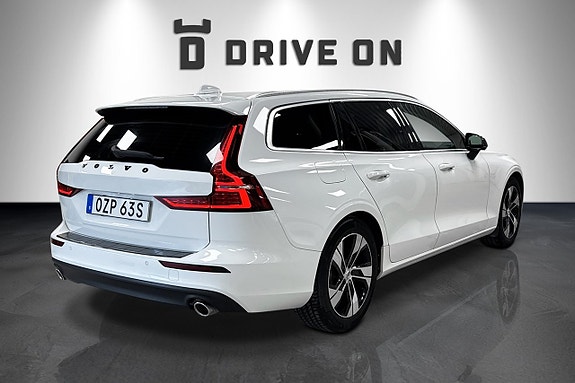Volvo V60 3 of 5
