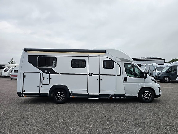 Bürstner SFT 7.5 Signature QB med  taksäng / ALDE /180Hk 6 of 26