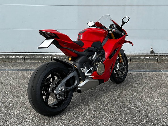 Ducati Panigale V4S Endast 166 mil 4 of 8