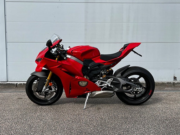 Ducati Panigale V4S Endast 166 mil 3 of 8
