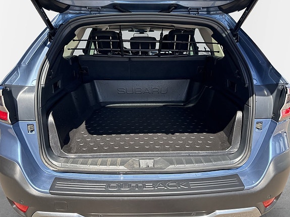 Subaru Outback 7 of 15