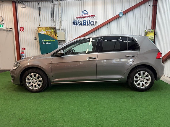 Volkswagen Golf-Serie 5 of 15