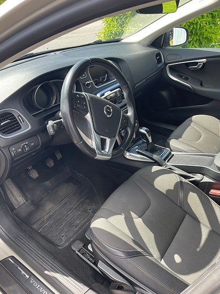 Volvo V40 Cross Country 7 of 8