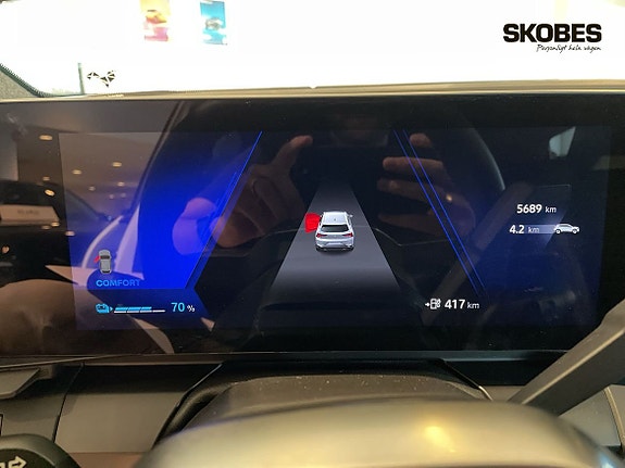 Renault Scenic E-Tech 13 of 19