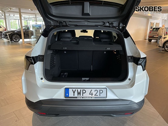 Renault Scenic E-Tech 16 of 19