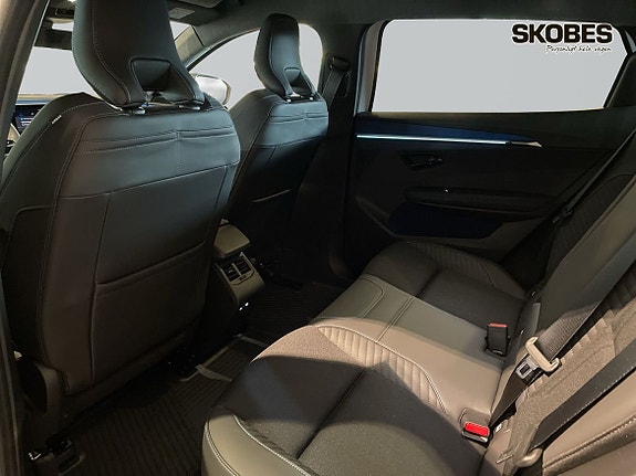Renault Scenic E-Tech 9 of 19