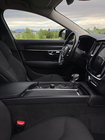 Volvo V90 Cross Country 4 of 5