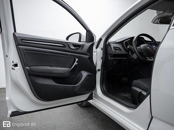Renault Megane 17 of 30