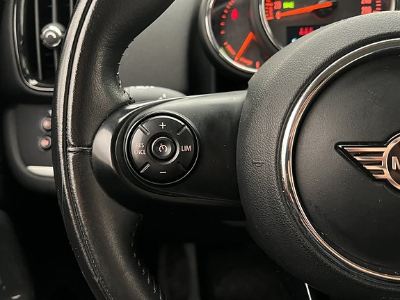 MINI Countryman SE 13 of 30