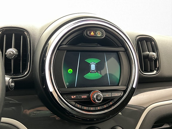 MINI Countryman SE 17 of 30