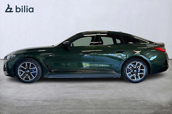 BMW i4 4 of 5