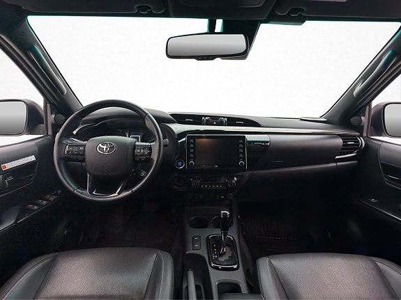 Toyota HiLux 19 of 30