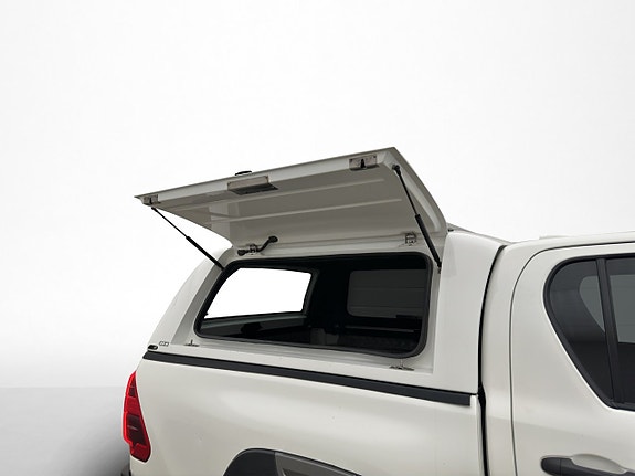 Toyota HiLux 11 of 30
