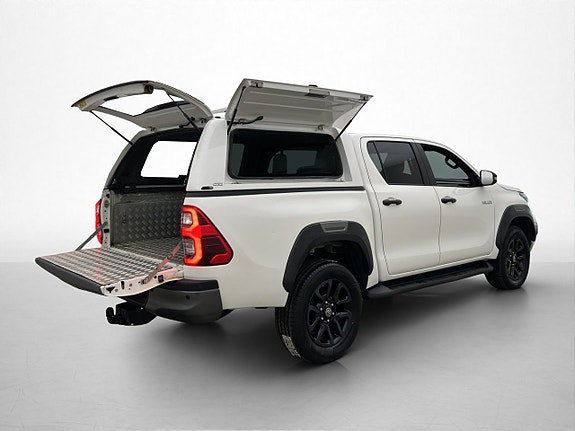 Toyota HiLux 10 of 30