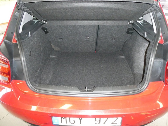 BMW 118i 5 of 5