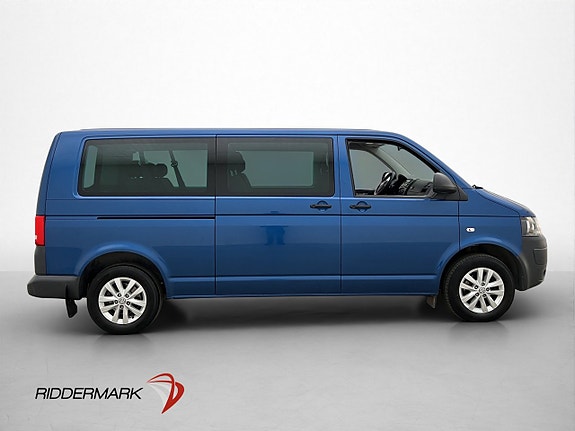 Volkswagen Caravelle 3 of 5