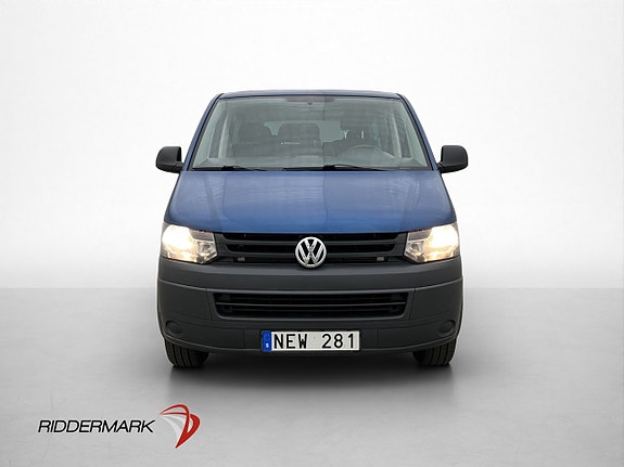 Volkswagen Caravelle 5 of 5