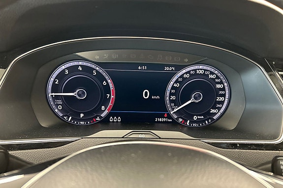 Volkswagen Passat Alltrack 15 of 28