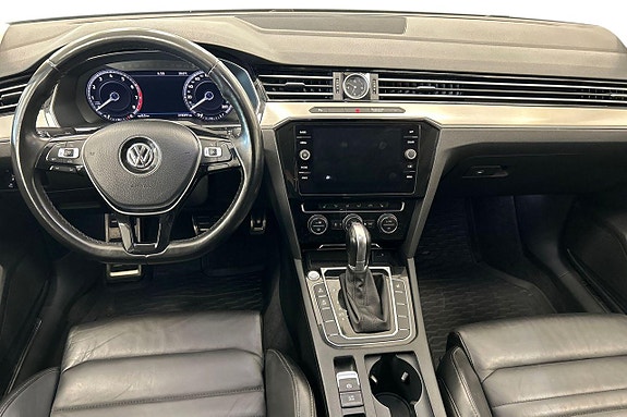 Volkswagen Passat Alltrack 13 of 28