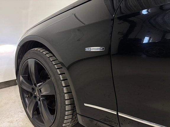 Mercedes-Benz E350 11 of 30