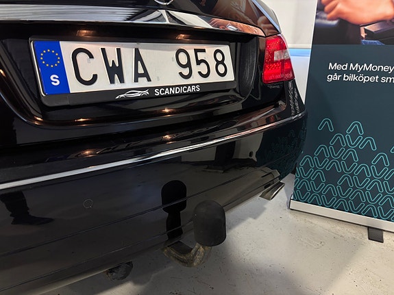 Mercedes-Benz E350 14 of 30