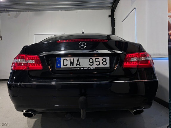 Mercedes-Benz E350 13 of 30
