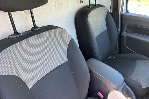 Renault Kangoo Express 9 of 12
