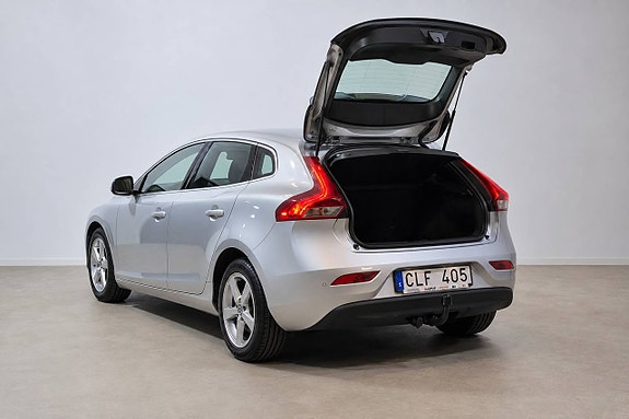 Volvo V40 7 of 21