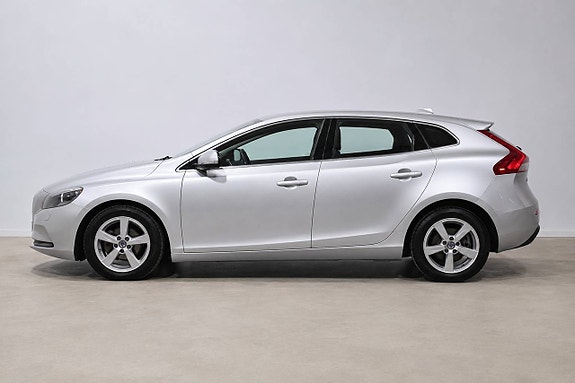 Volvo V40 3 of 5