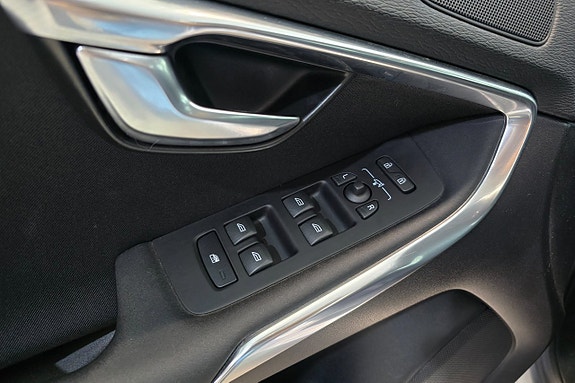 Volvo V40 13 of 21