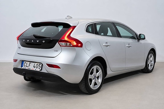 Volvo V40 8 of 21