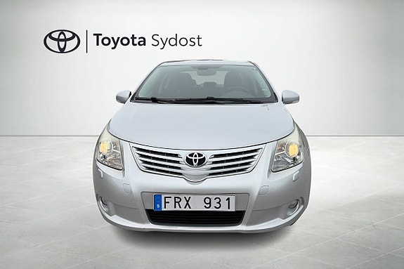 Toyota Avensis 5 of 5