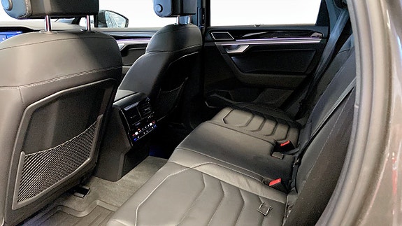 Volkswagen Touareg 12 of 26