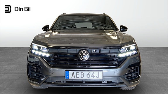 Volkswagen Touareg 4 of 5