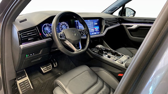 Volkswagen Touareg 7 of 26