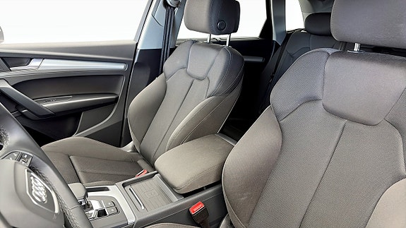 Audi Q5 8 of 12