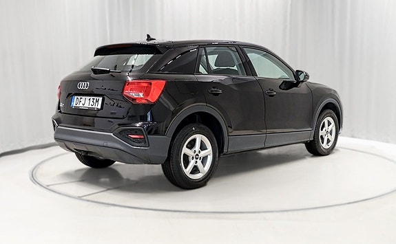 Audi Q2 4 of 5