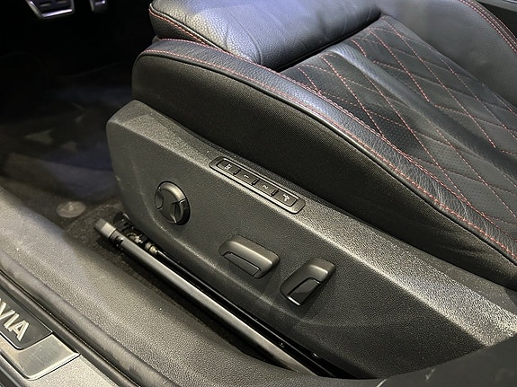 Skoda Octavia 8 of 20