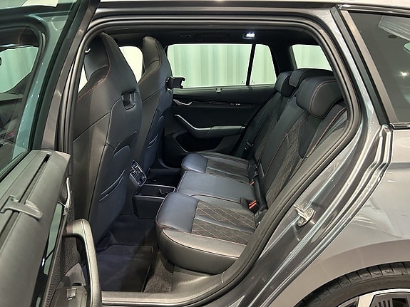 Skoda Octavia 10 of 20