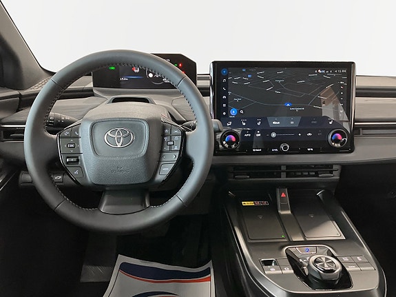 Toyota C-HR+ 8 of 11