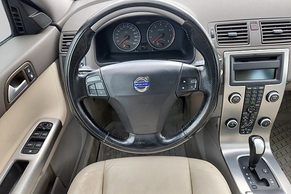 Volvo V50 7 of 13