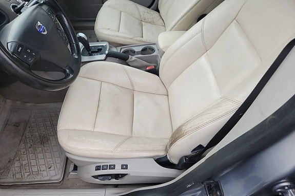 Volvo V50 8 of 13