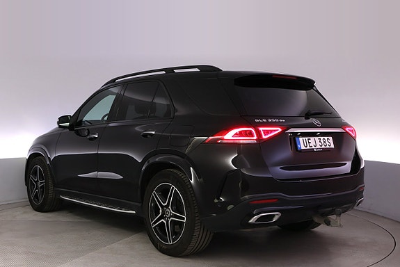 Mercedes-Benz GLE350 de 4 of 5
