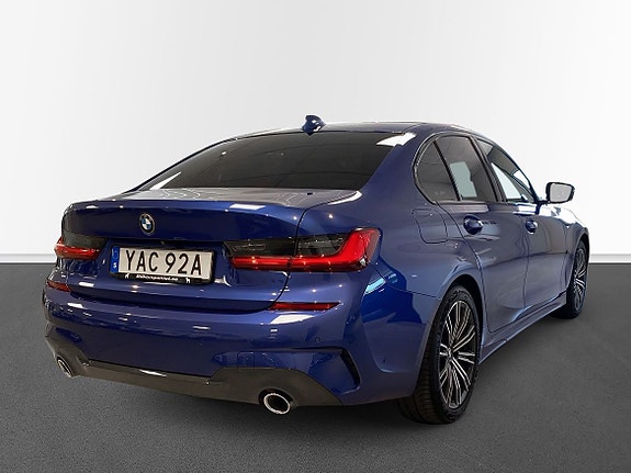 BMW 320 4 of 15