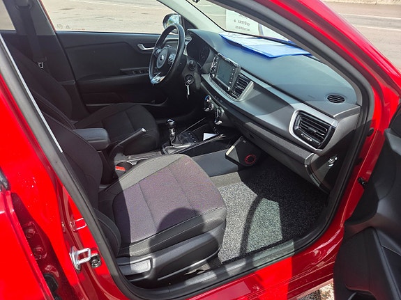 Kia Rio 11 of 23
