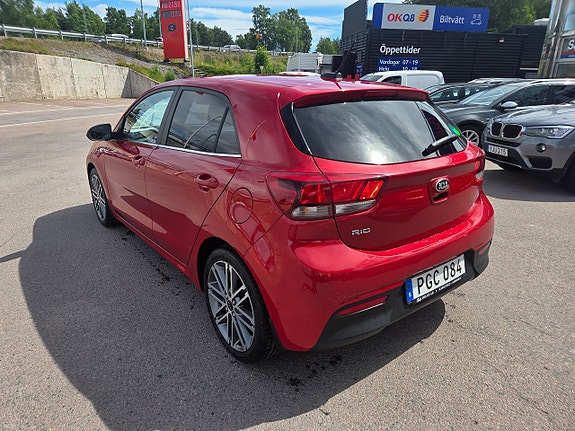 Kia Rio 5 of 5