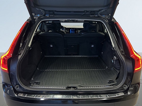 Volvo V90 Cross Country 11 of 22