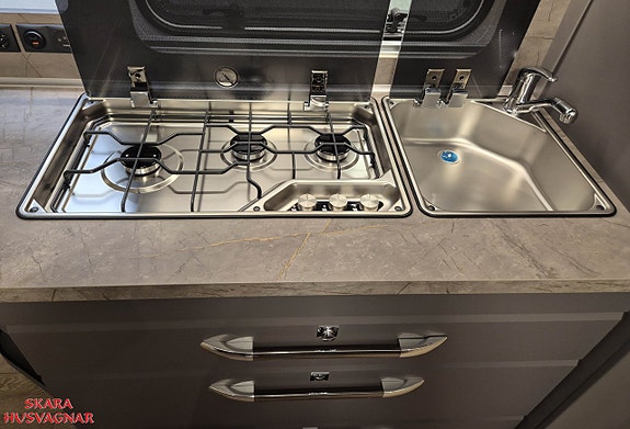 Hobby 545 KMF De Luxe 13 of 20